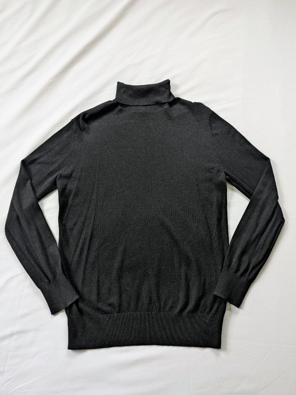 H&M Maternity Black Turtleneck Sweater – Size M – Stretchy Everyday Basic